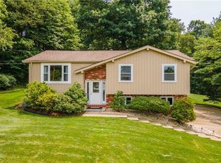 268 Maplewood Dr, Mcmurray, PA