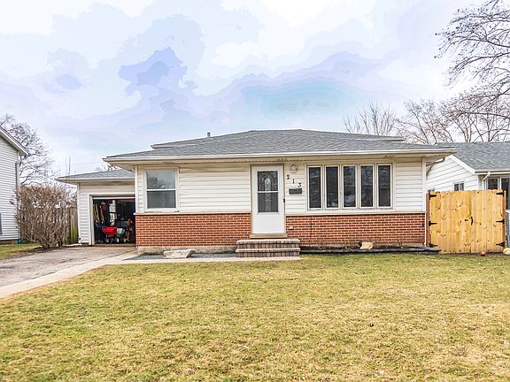 3rd image of 213 N Idlewild Ave