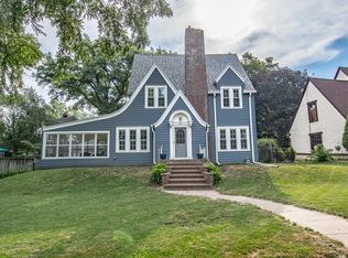 315 Columbia Cir, Waterloo, IA 50701