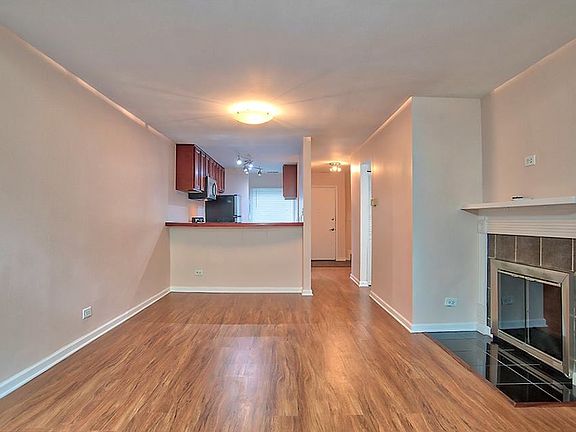 2nd image of 5952 Meadow Dr