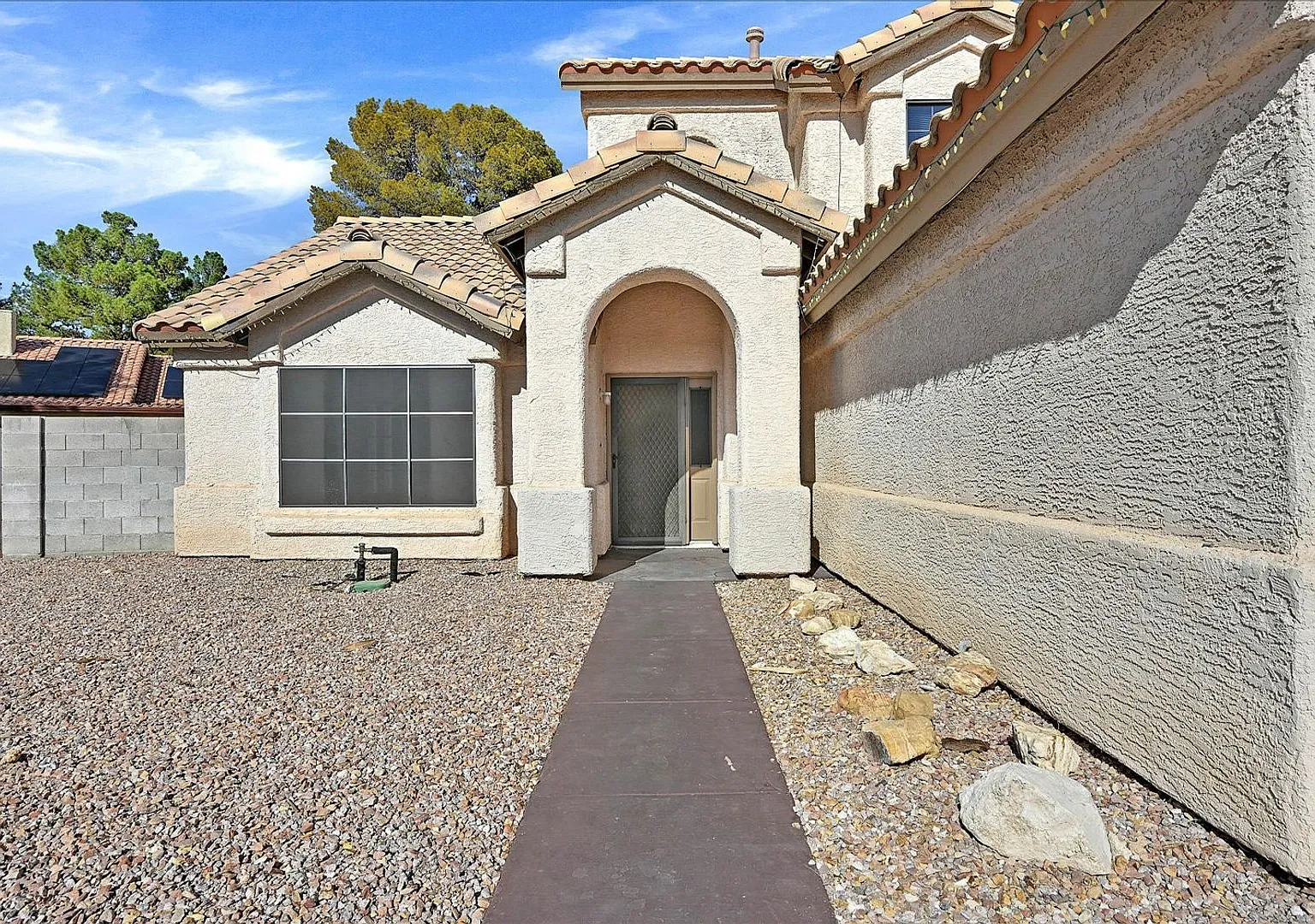 4824 Norway Ln — Photo 2