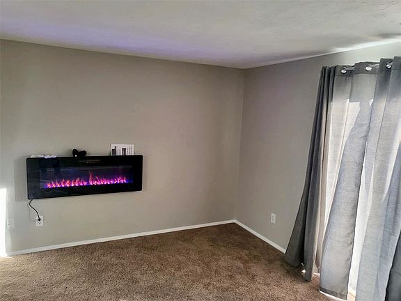 3rd image of 10205 Dedham Dr