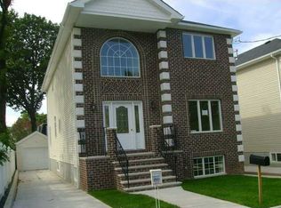 10 Lafayette St, Staten Island, NY 10307