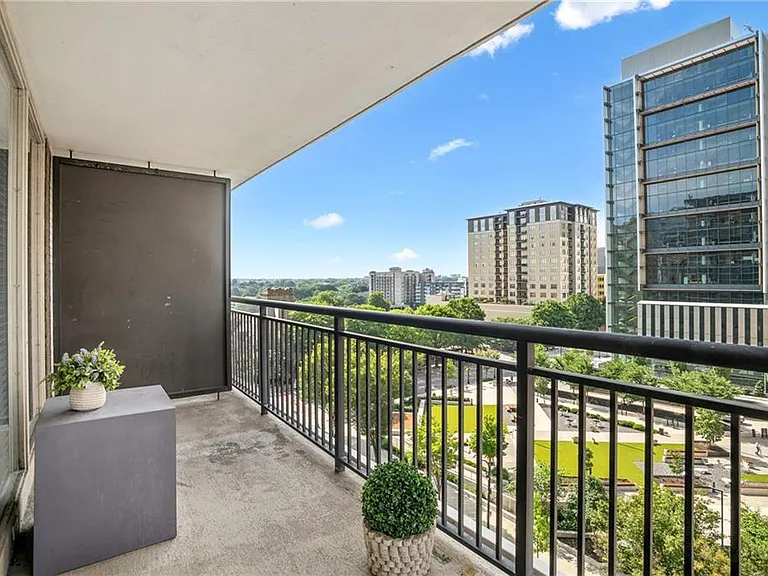 620 Peachtree St NE #911 — Photo 15