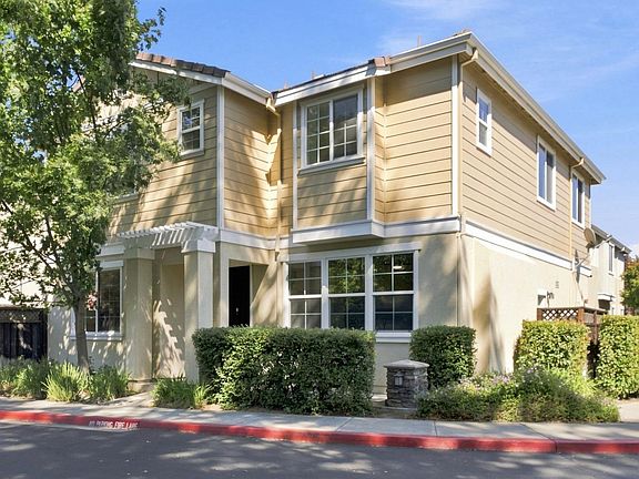 3rd image of 137 Coulter Way