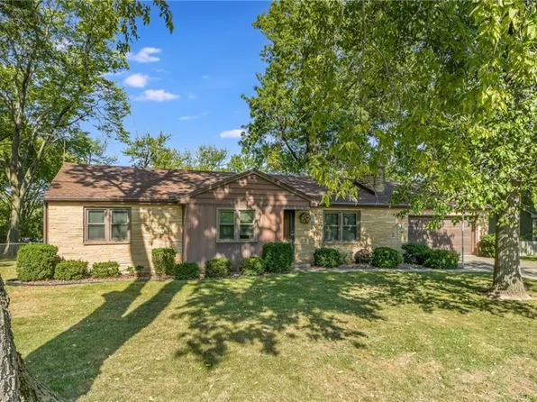 6230 N Lenox Ave, Kansas City, MO 64151