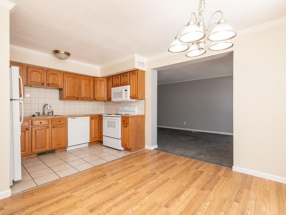 4th image of 1325 Apache Trl APT A