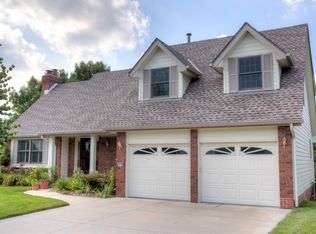 15722 L St, Omaha, NE 68135