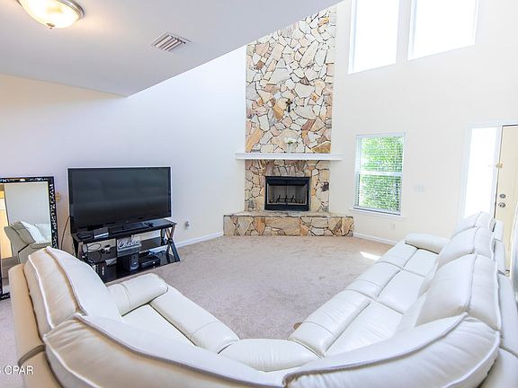 2nd image of 2419 Kimberly Dr