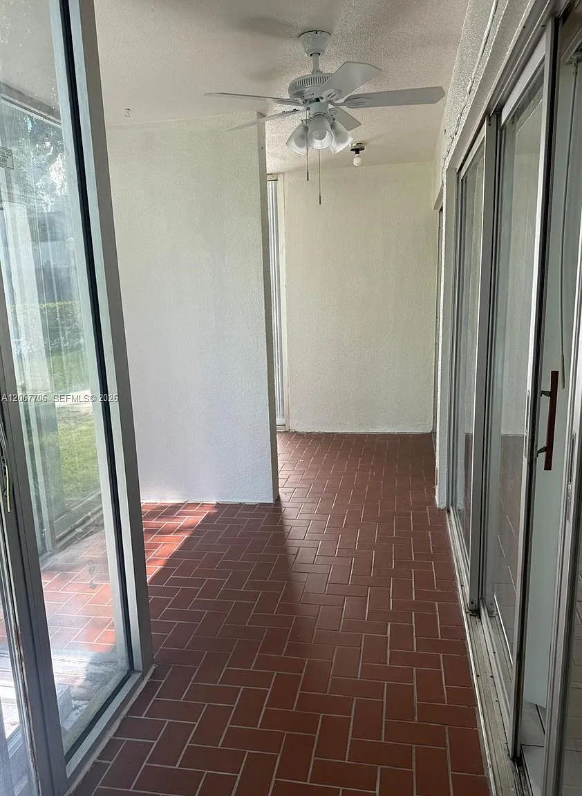 La Arboleda Condo — Photo 2