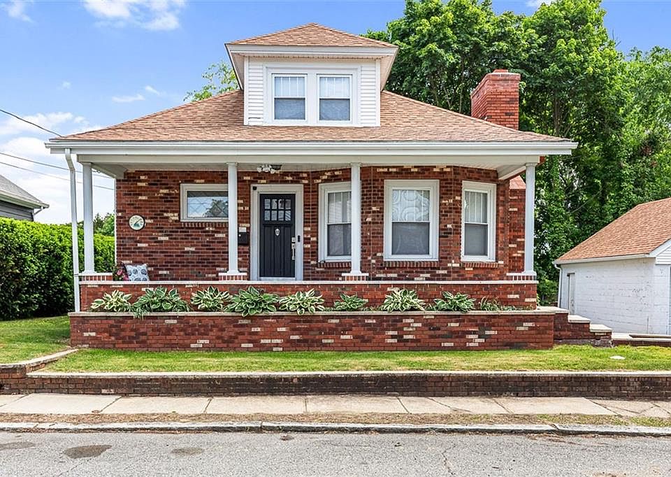 1st image of 70 Tucker Ave