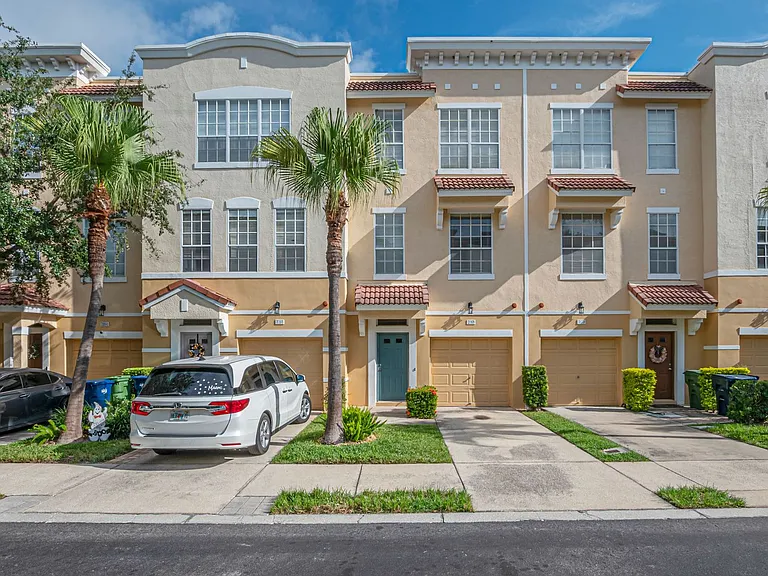 3168 Bayshore Oaks Dr — Photo 1