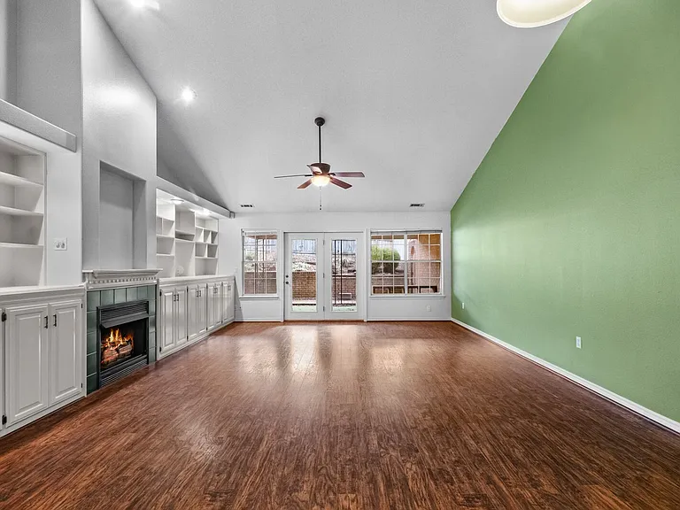 Pointer Lane Duplex — Photo 12