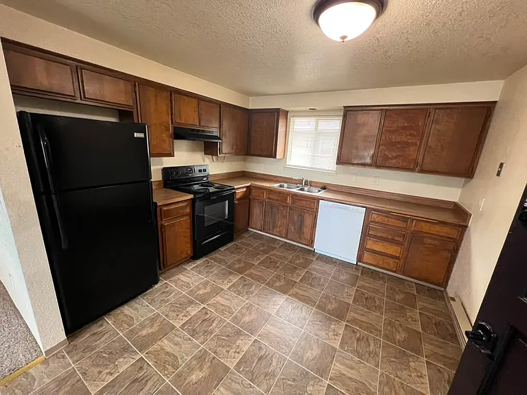 828 Cherry St #C — Photo 1