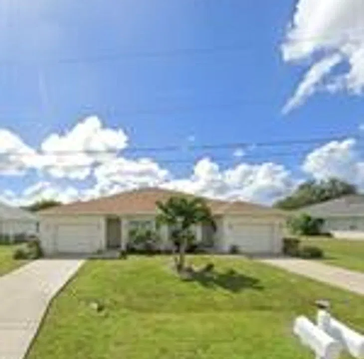 1713 SW 33rd Ter