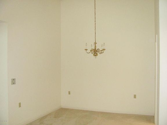 4th image of 4517 Middleton Park Cir E