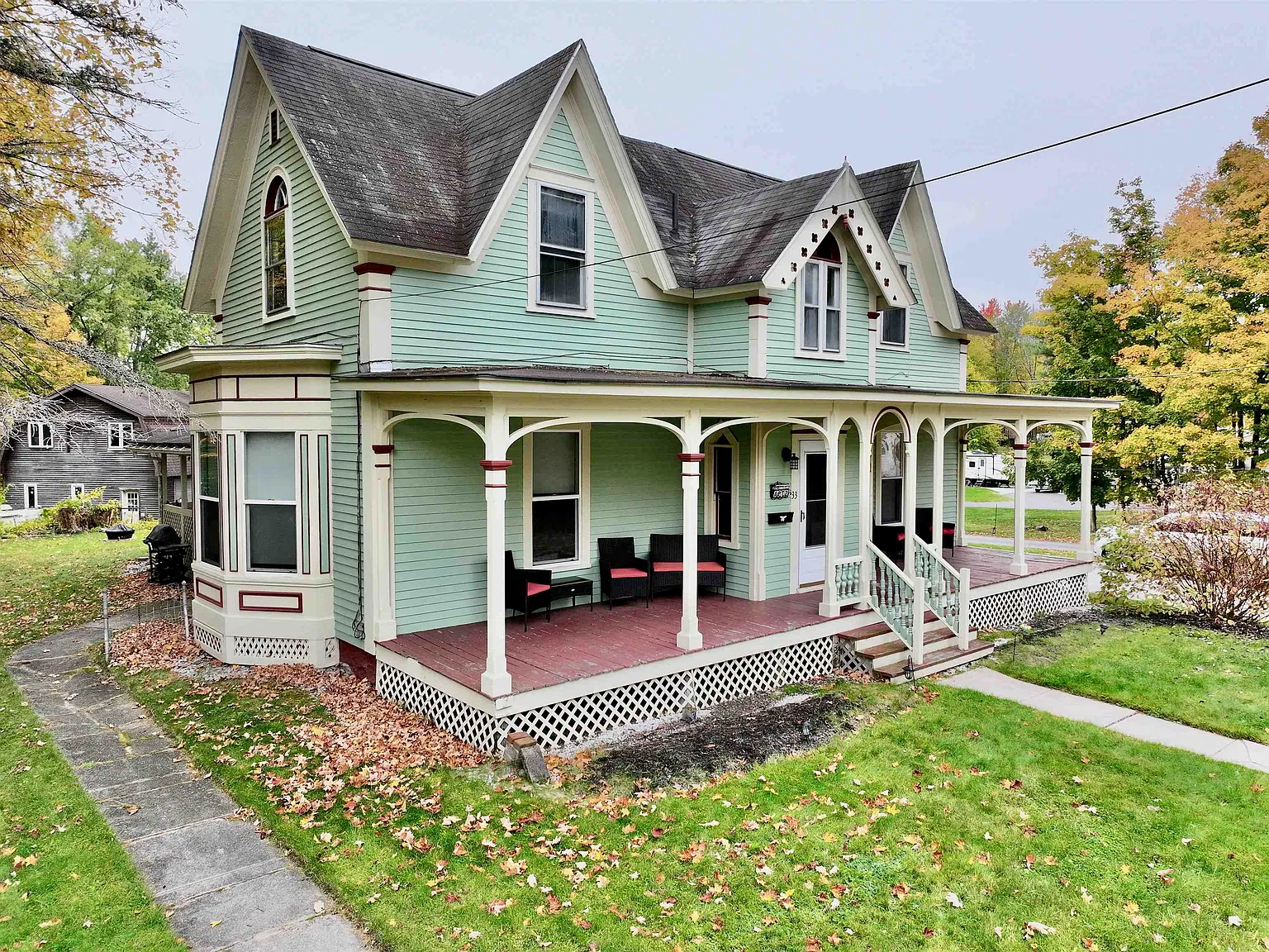 2 bed, 1.0 bath, 631 sqft, $1,800 — Photo 2
