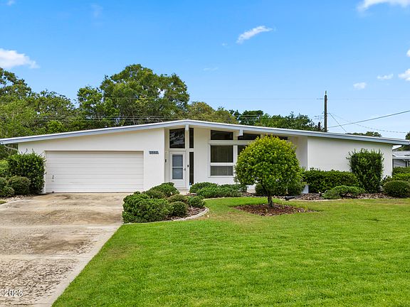 2nd image of 3502 Nelson Pl