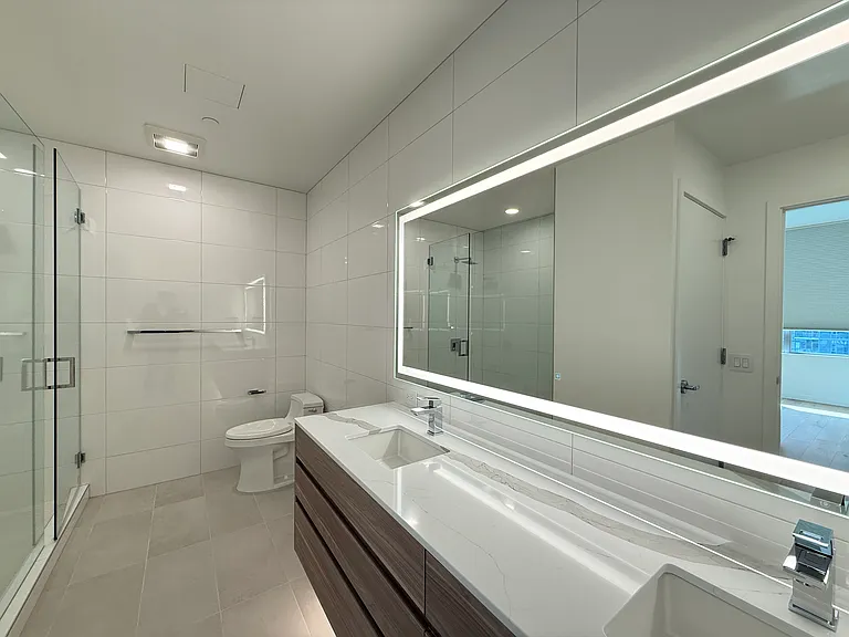 10232 NE 10th St #909 — Photo 16