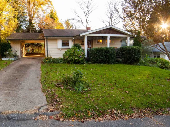 14 Rodgers Pl, Asheville, NC 28806