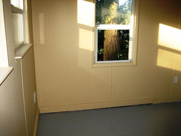 4th image of 14622 Union Ave SW #A