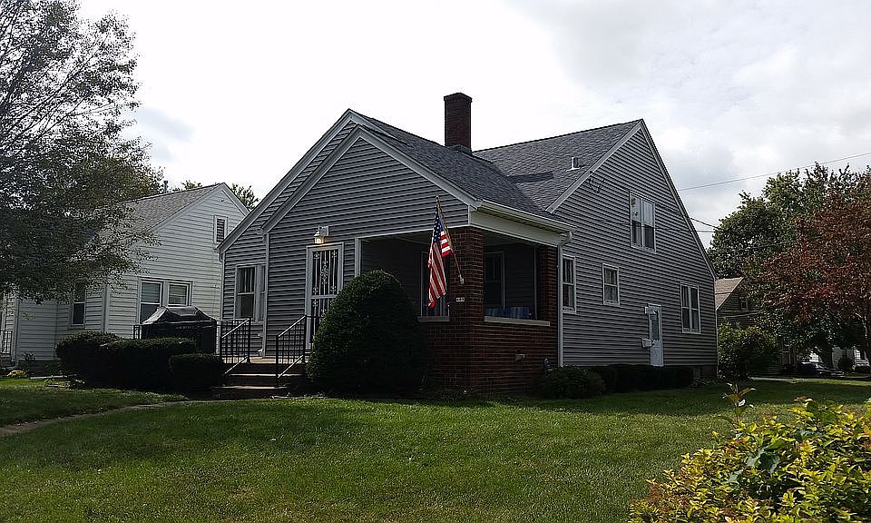 1st image of 605 N Sterling Ave