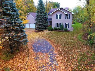 6390 Sleight Rd, Bath, MI 48808