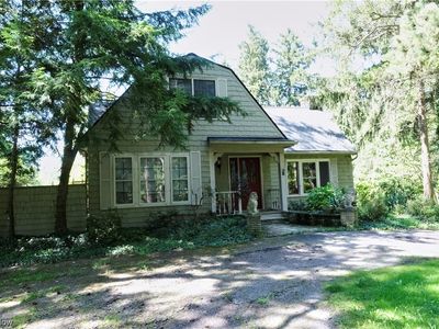 9118 Highland Dr, Brecksville, OH, 44141