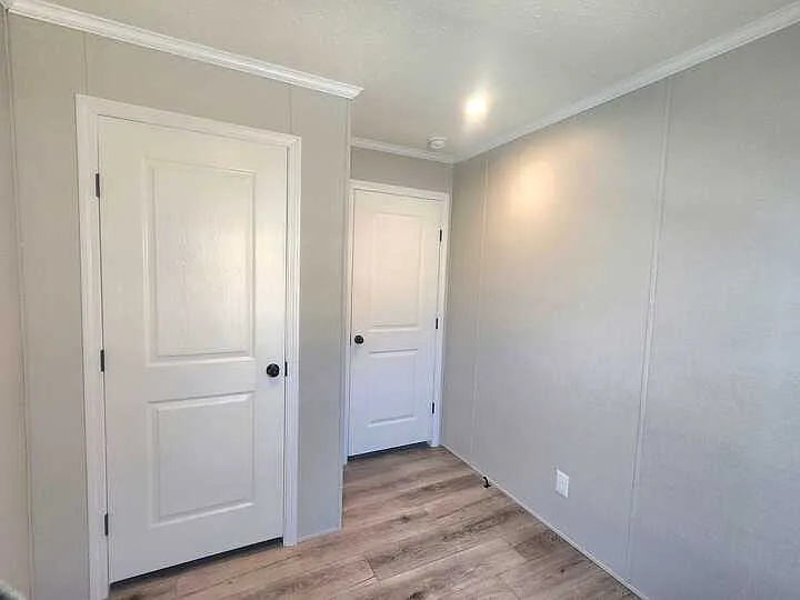 23 Thomas Ln #431 — Photo 14