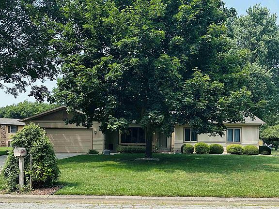 3rd image of 22657 Spicewood Dr