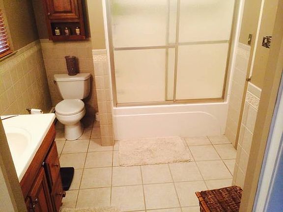5th image of 1421 Cottage St