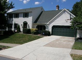 416 Huron Dr, Mechanicsburg, PA 17050