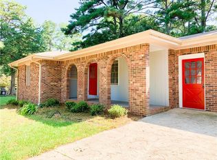 206 Valley Rd, Lawrenceville, GA 30044