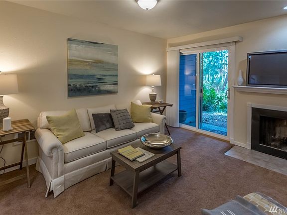 4th image of 3029 127th Pl SE APT J12