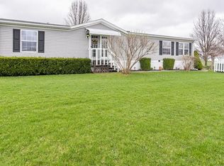 6400 Roberts Dr #199, Victor, NY 14564