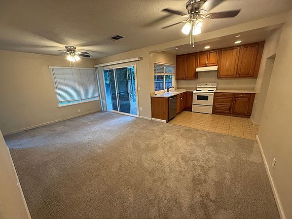 2nd image of 542 Marbella Ln