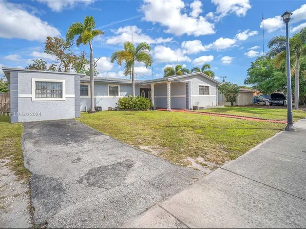 975 NW 199th St, Miami Gardens, FL 33169