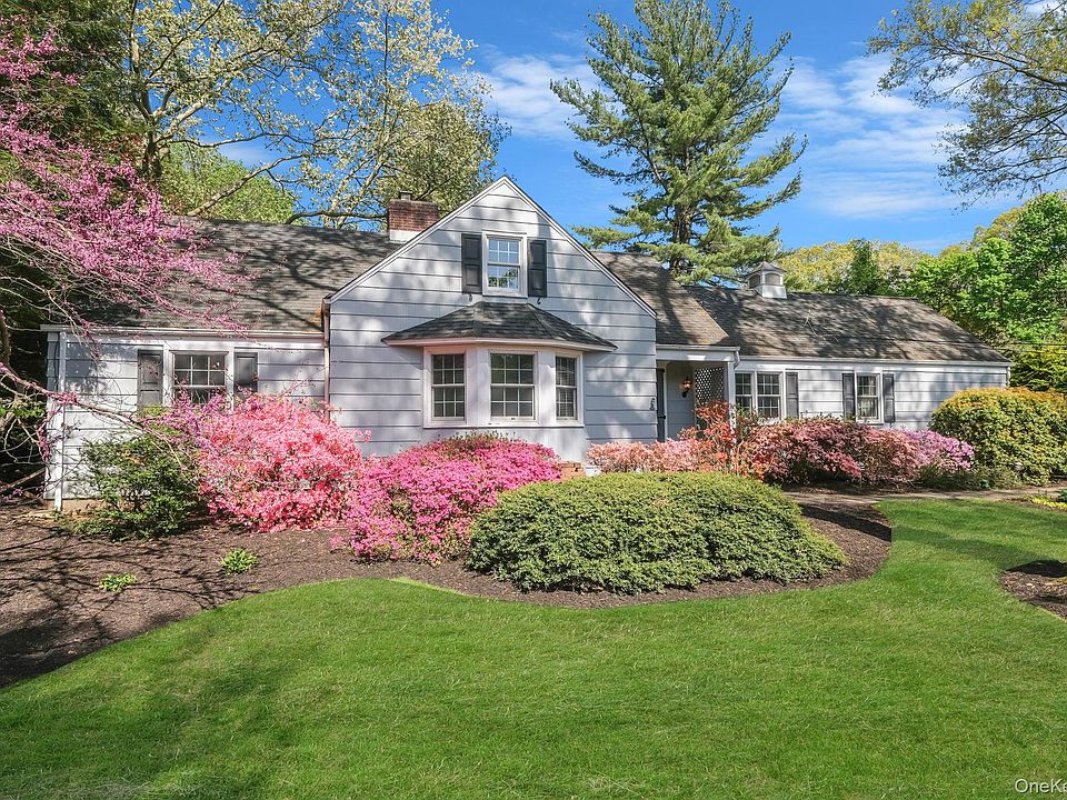 1st image of 194 Huntington Bay Road