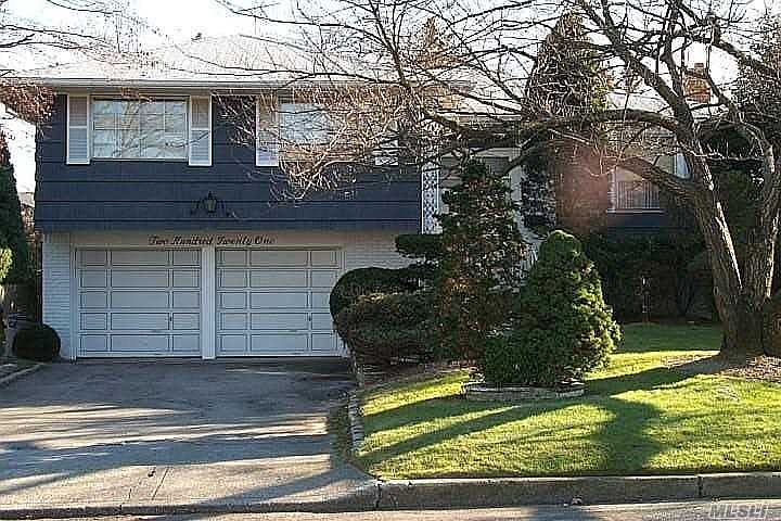 1st image of 221 Juniper Cir N