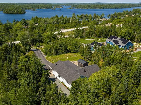 3rd image of 147 Heritage Way
