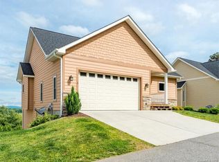 6 Brilliant Sunset Ln, Weaverville, NC 28787