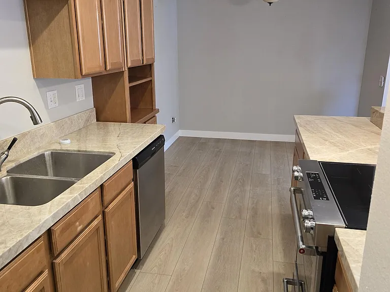 1730 S El Camino Real S #H205 — Photo 20