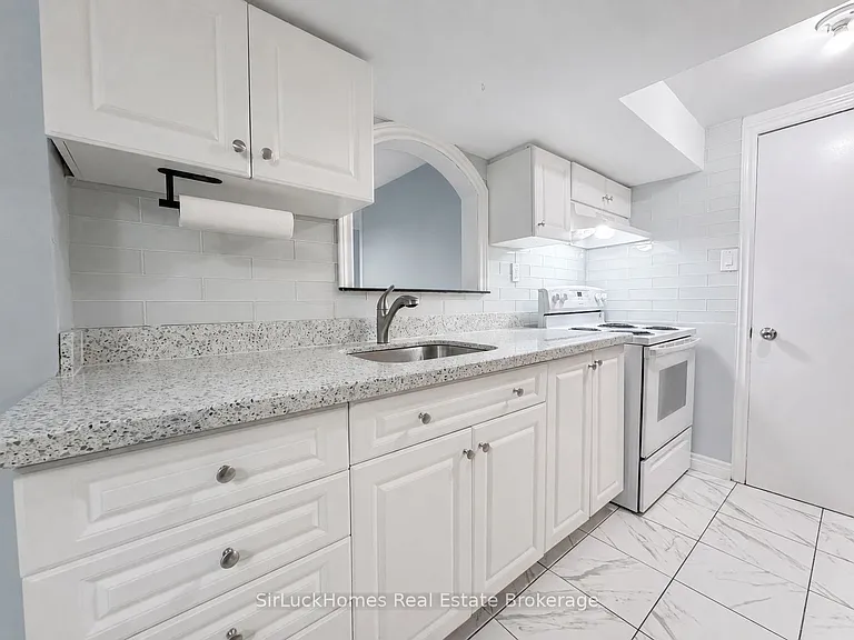 15 Snowood Ct — Photo 11