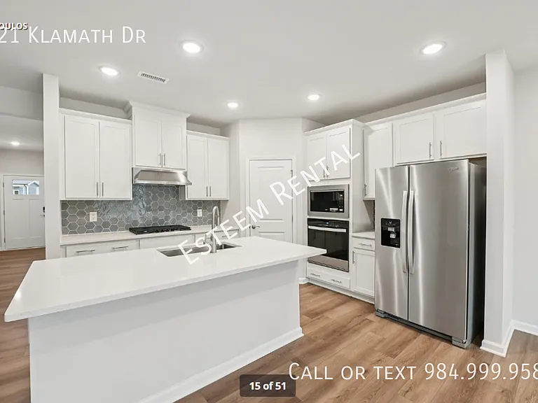 121 Klamath Dr — Photo 12