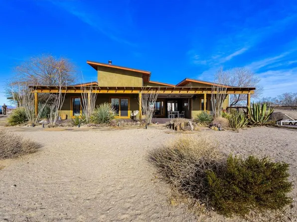 1776 Sunview Rd, Joshua Tree, CA 92252