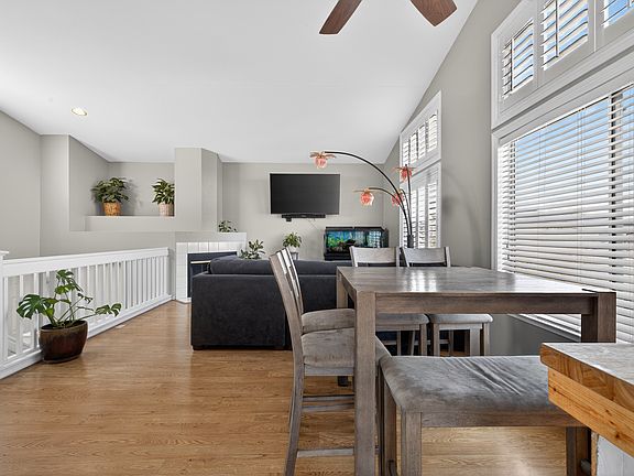 2nd image of 2133 Fairfax Pl