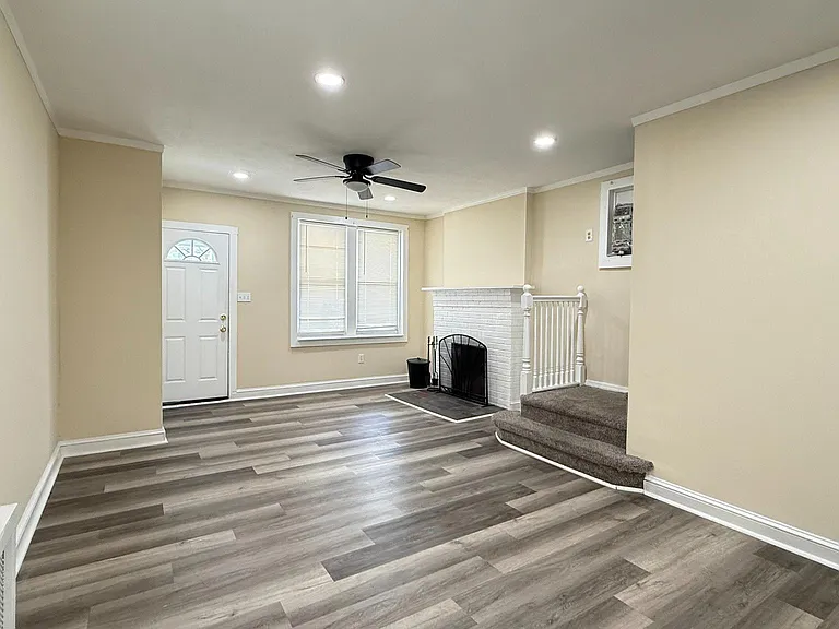 2030 Liberty St — Photo 6