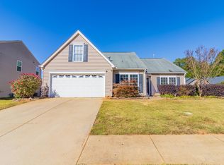 561 Cromwell Dr, Spartanburg, SC 29301