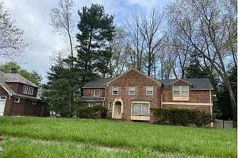 2nd image of 1370 Inglewood Dr