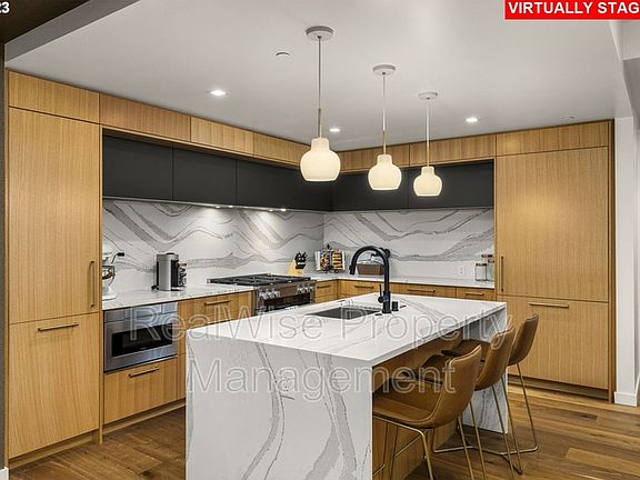 4th image of 590 Waterfront Way #300